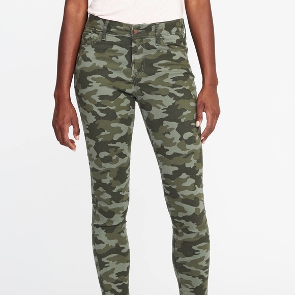 Old Navy Rockstar Camo Pants - Picture 7 of 7